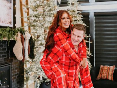 Chelsea and Cole DeBoer's Christmas-Ready Home is a Cabin-Cozy Wonderland